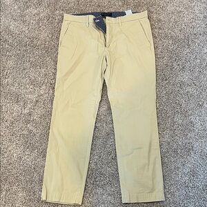 Banana Republic Men's Khaki Aiden Chinos